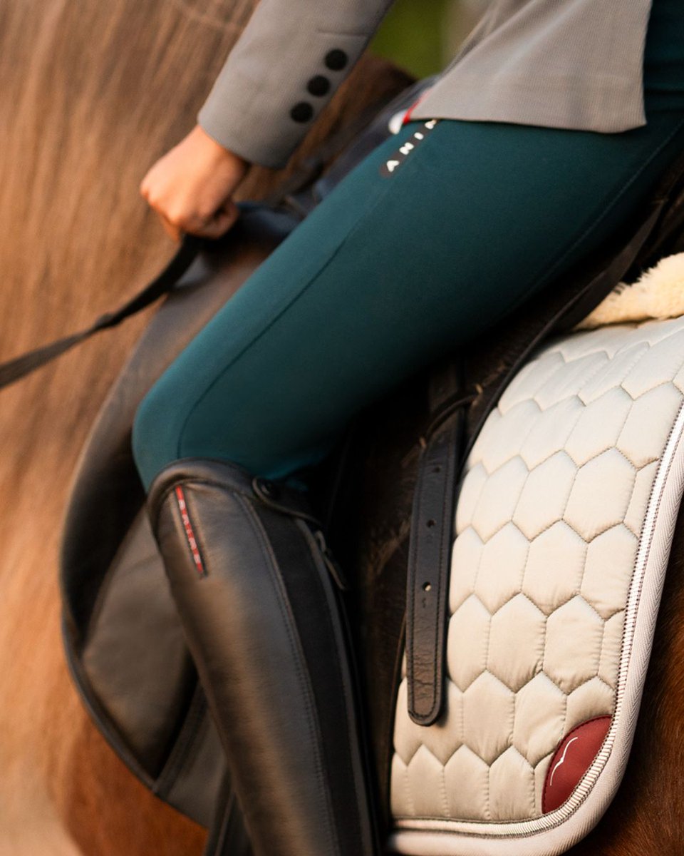 Metrik White Breeches